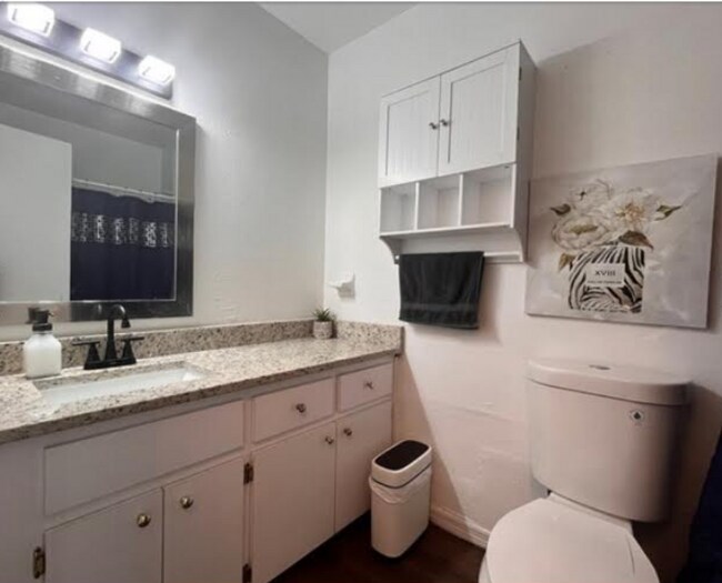 Building Photo - 608 William Ave