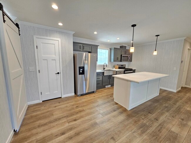 Building Photo - 267 Spruce