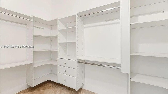 Building Photo - 2755 Dunwoodie Pl