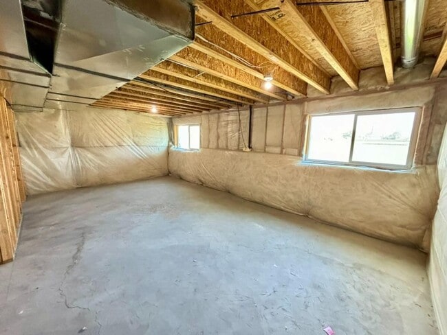 Building Photo - 683 S 1803 W