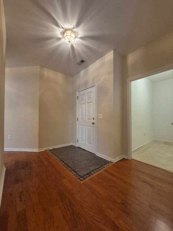 Building Photo - 2223 Locksley Woods Dr