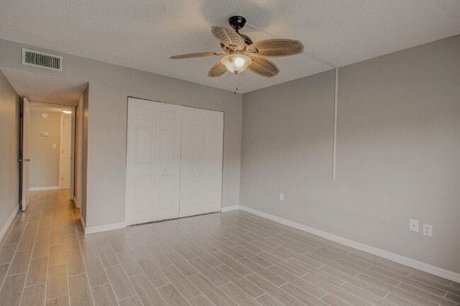 Building Photo - 7175-7A1a A1A S