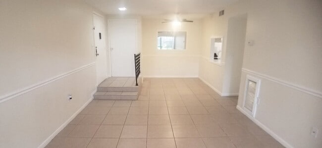 Building Photo - Cozy 1/1 Condo for rent at Wimbledon Park Close to Downtown Orlando.