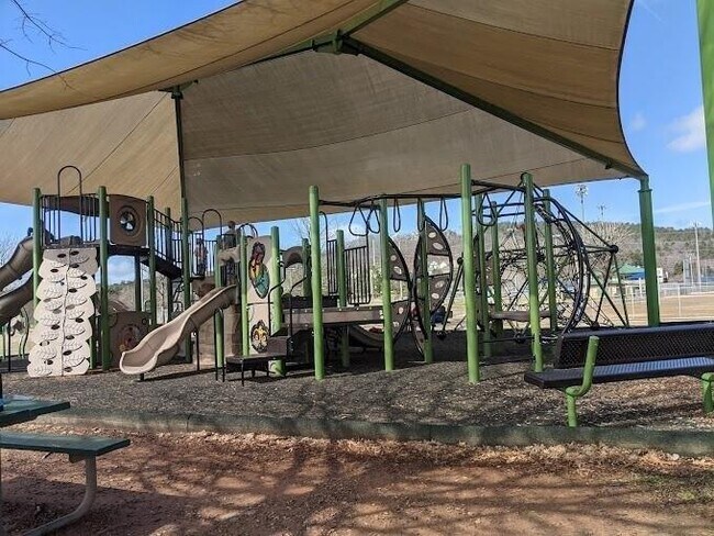 Building Photo - 4283 E Paulding Dr