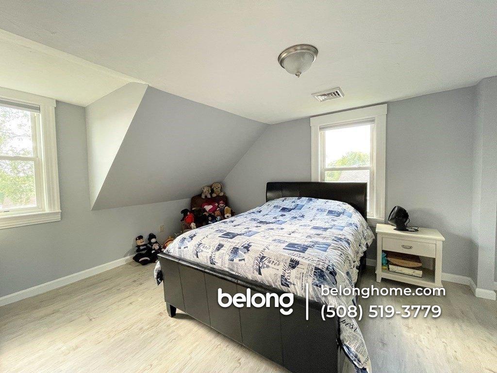Building Photo - 204 Millbury Ave