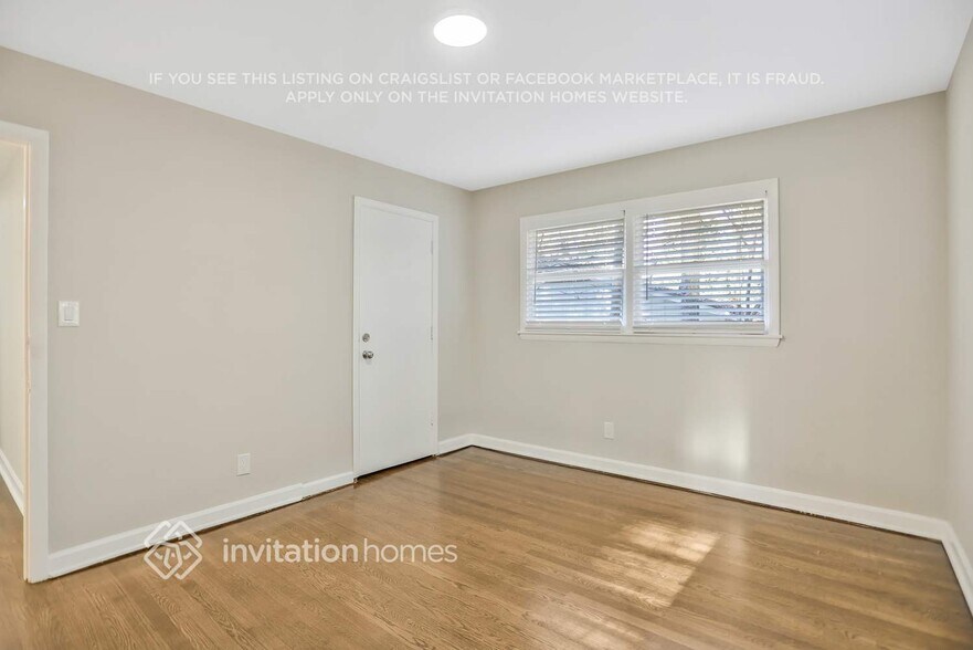 Building Photo - 3715 Wisteria Ln SW