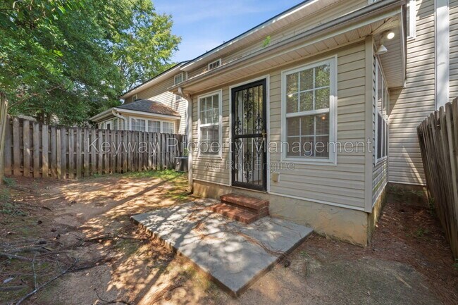 Building Photo - 4011 Oellerich St