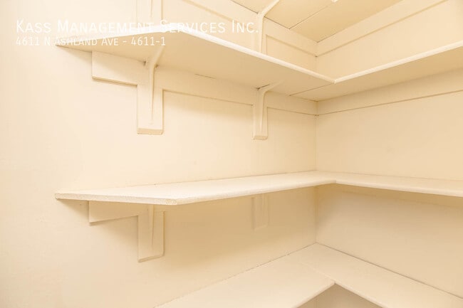 Building Photo - 4611 N Ashland Ave