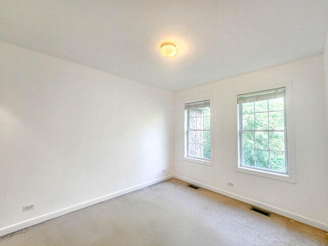 Building Photo - 1643 Church St