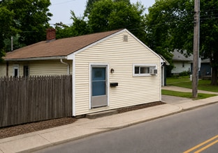 Building Photo - 1728 Pierce St