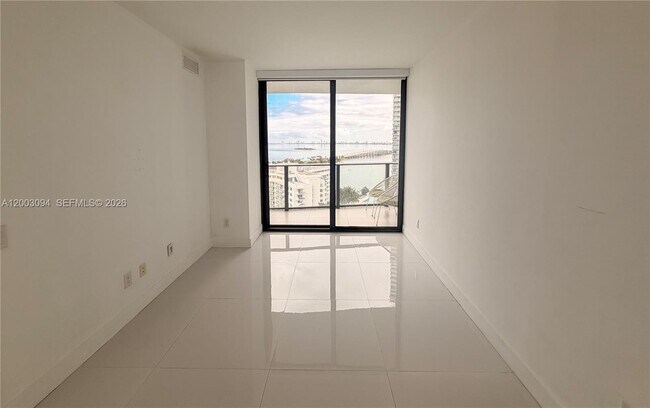 Building Photo - 501 NE 31st St