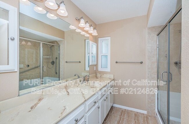 Building Photo - 12555 Oaks N Dr