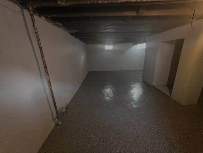 Building Photo - 1134 Bertch Ave