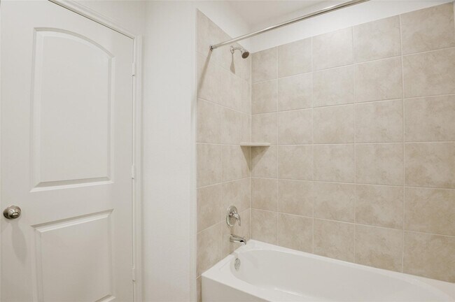 Building Photo - 14719 Evergreen Orchards Ln