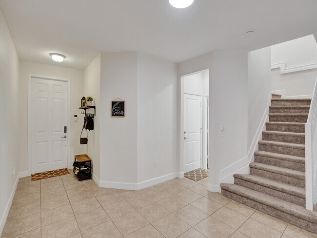 Building Photo - 5804 NW 46th Ln