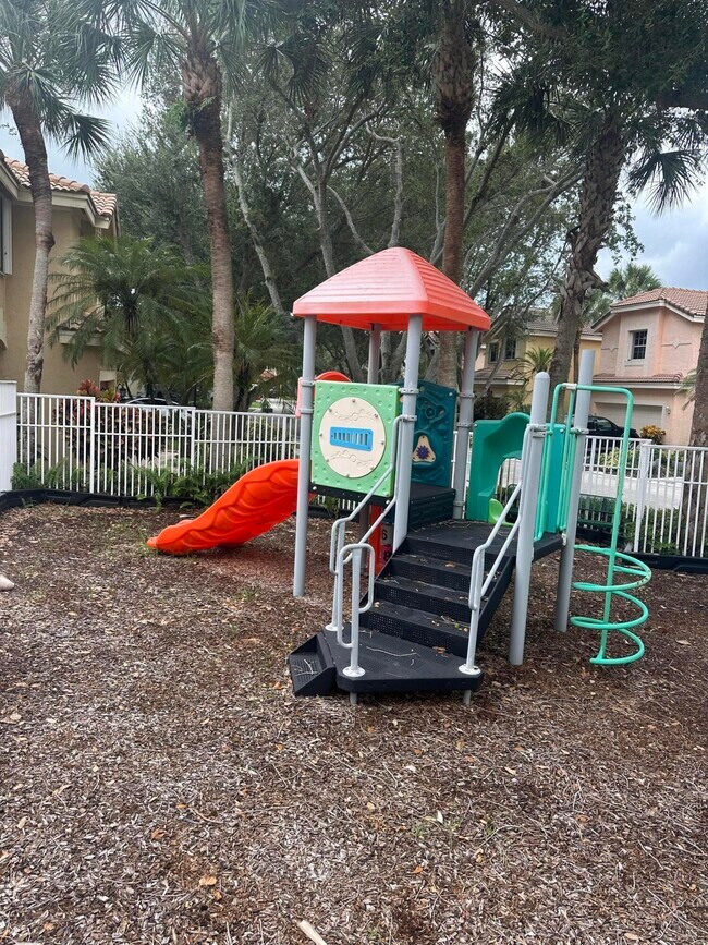 Building Photo - 10702 NW 1st Ct