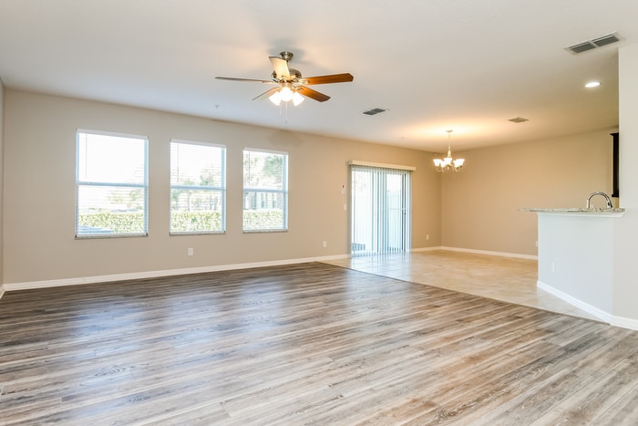 Building Photo - 226 White Dogwood Ln