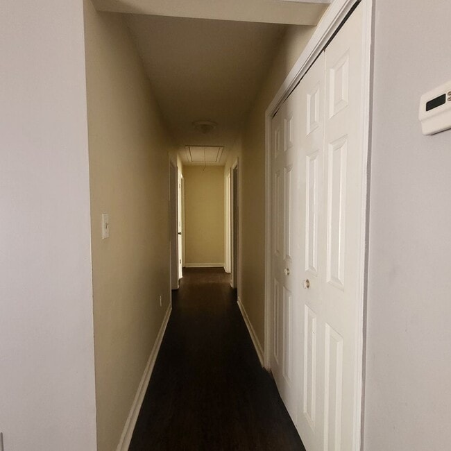 Building Photo - 639 Ed Beckham Rd