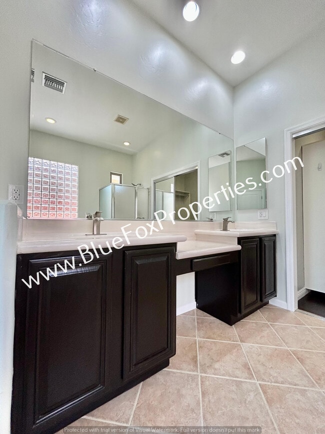 Building Photo - 12841 N Cactus Terrace Pl