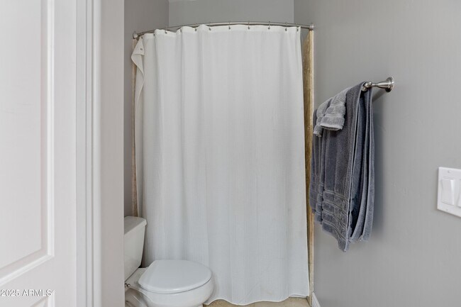 Building Photo - 16246 E Gamble Ln