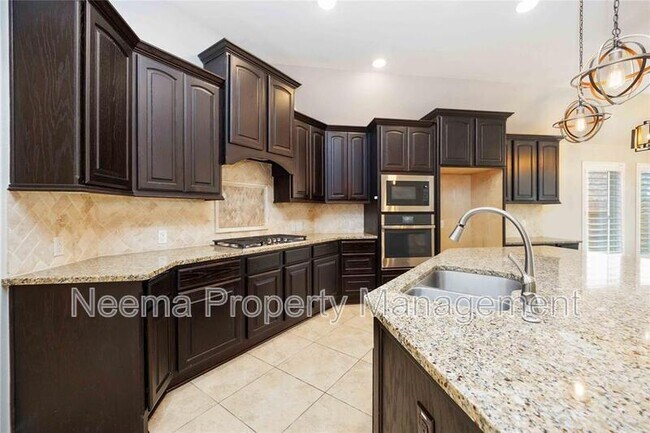 Building Photo - 2423 Rosillos Peak Dr