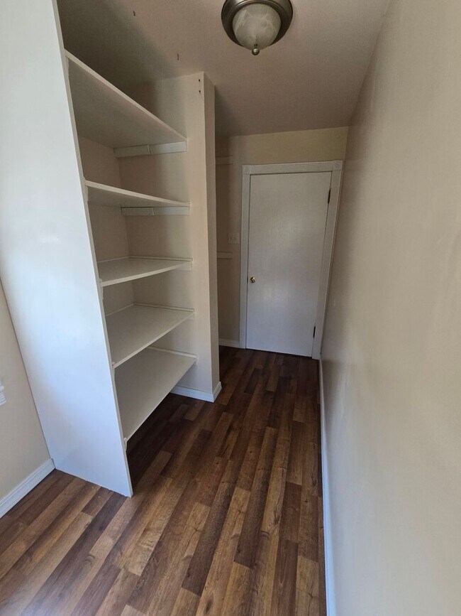 Building Photo - 3334 Michigan St