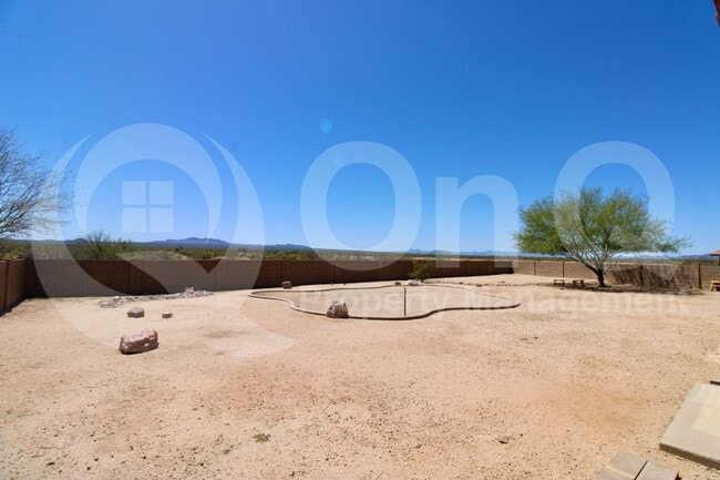 Building Photo - 6780 S Via Molino De Viento