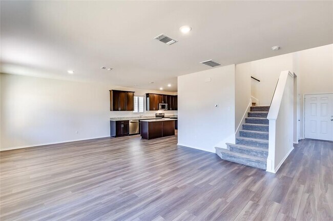 Building Photo - 71 Pacific Loon St