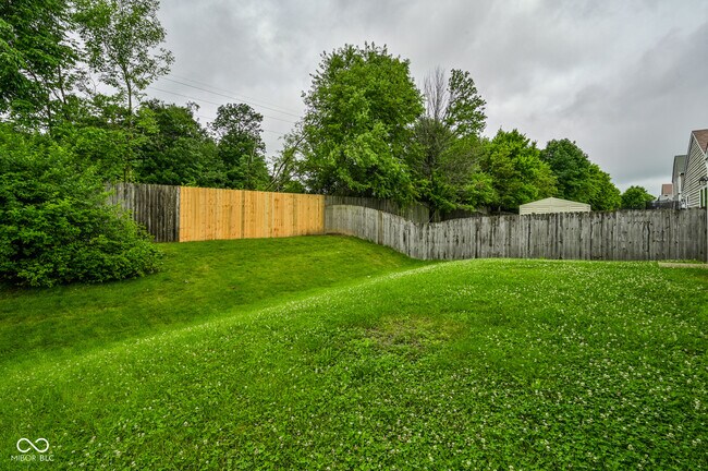 Building Photo - 1804 Feather Reed Ln