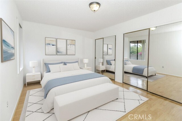 Building Photo - 914 E Elk Ave