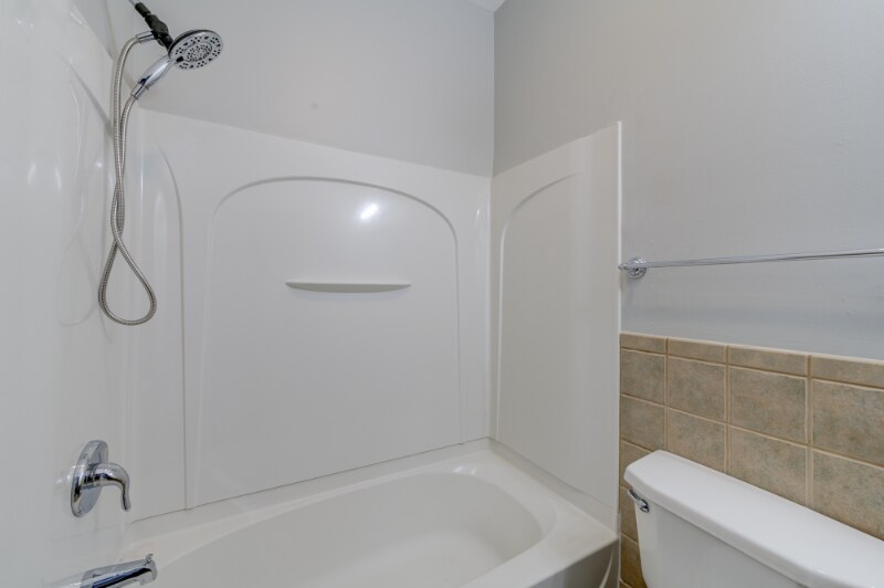 Building Photo - 77xx Vermont Ave