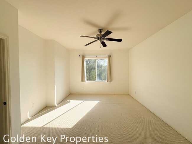 Building Photo - Welcome to this stunning home located in t...