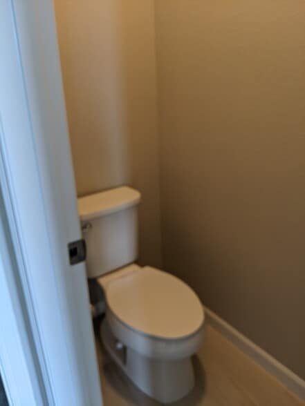 Master Bathroom - 14925 E Belleview Dr