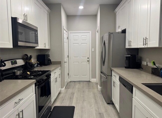 Building Photo - 3135 Atherton Canyon Ln