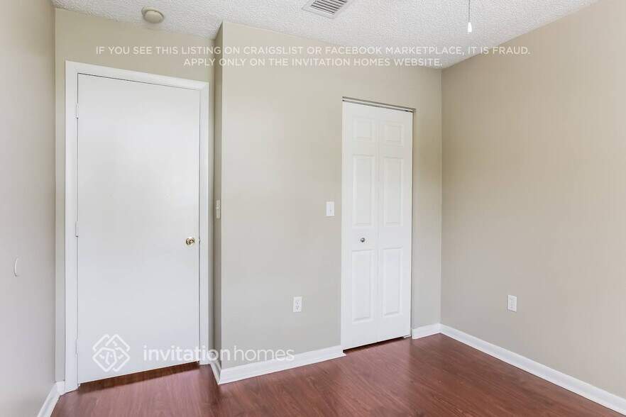 Building Photo - 1218 Oakwater Dr