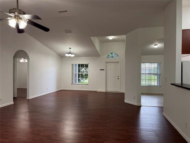 Building Photo - 3542 SW Margela St