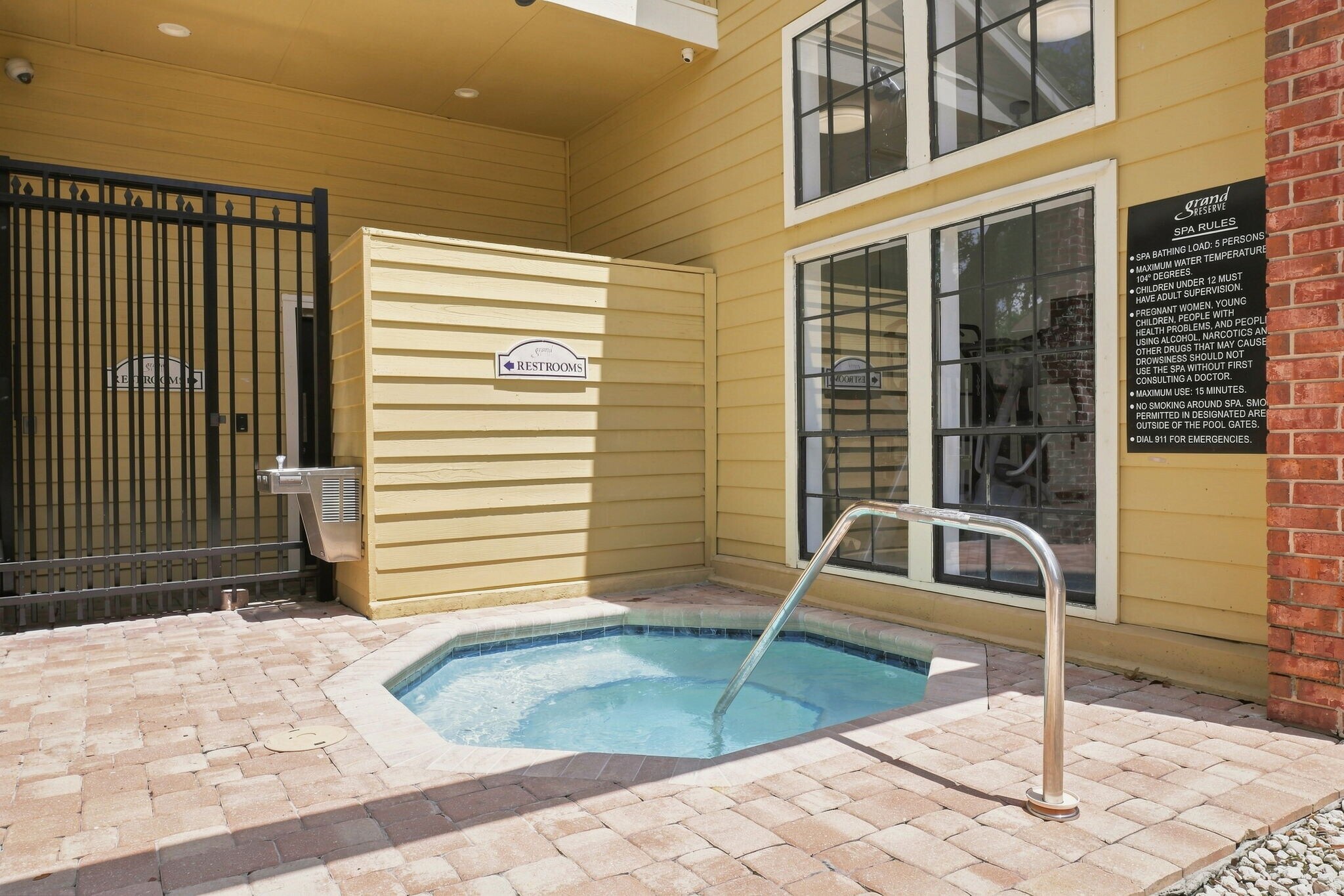 Building Photo - 8630 Mallard Reserve Dr
