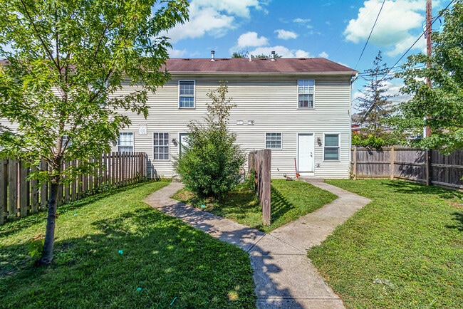 Semi-private Backyard - 28 Linwood Ave