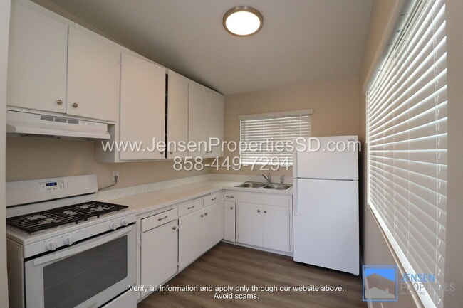 Building Photo - 5172 Long Branch Ave