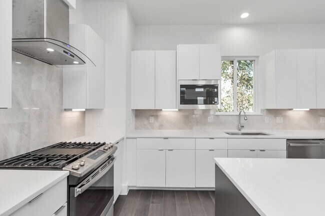 Building Photo - 4721 Independence Hts Ln