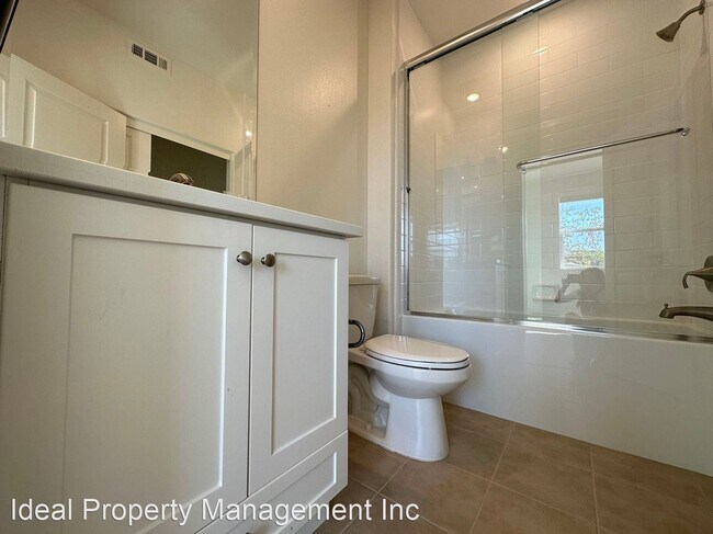 Building Photo - 5 br, 4.5 bath House - 1653 Golden Path Ln