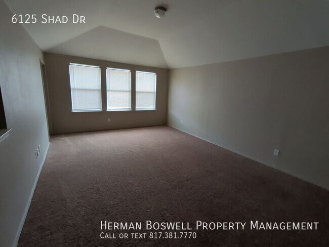 Building Photo - 6125 Shad Dr