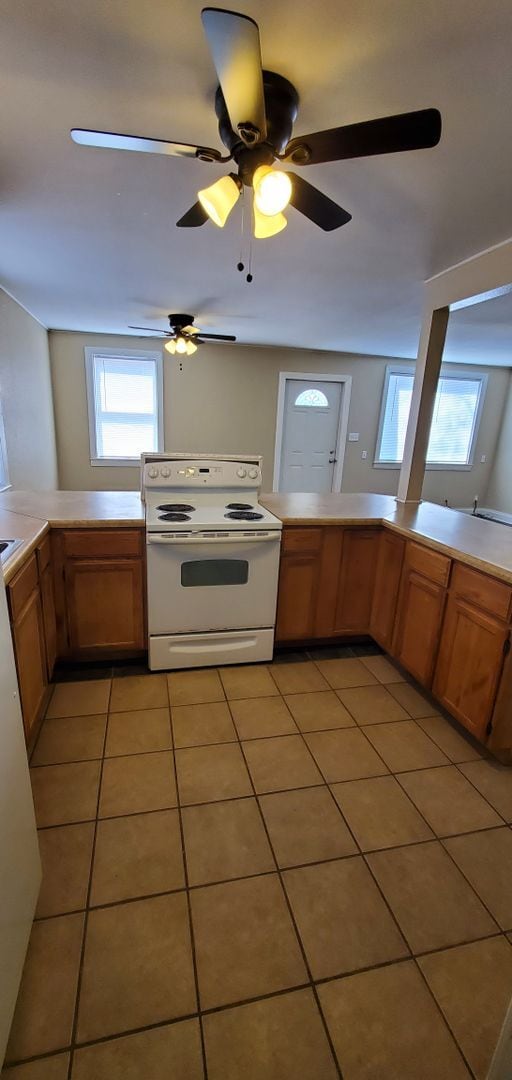 Building Photo - 3 Bedroom with open living room/kitchen/dining area, all on one floor including laundry!