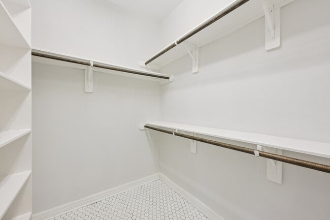 Building Photo - 618 Aulia Ln