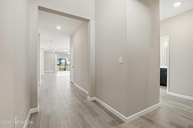 Building Photo - 1762 Amberly Dr