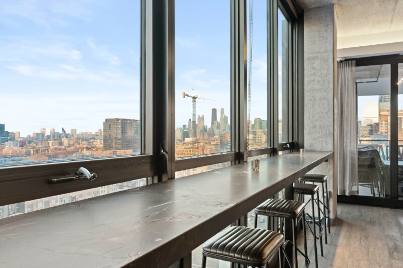 Building Photo - 182 N Ada St