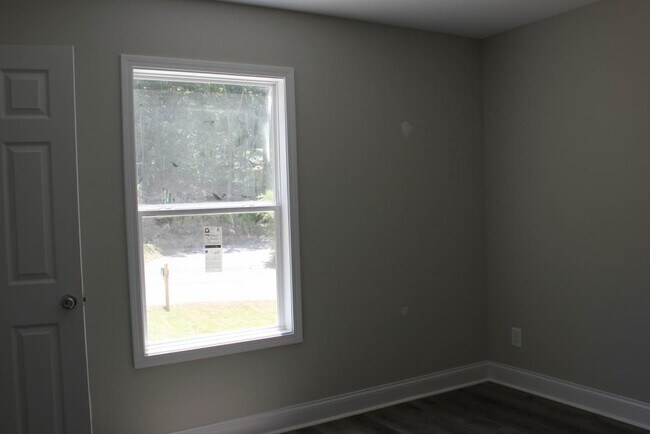 Building Photo - 183 Lakeview Terrace