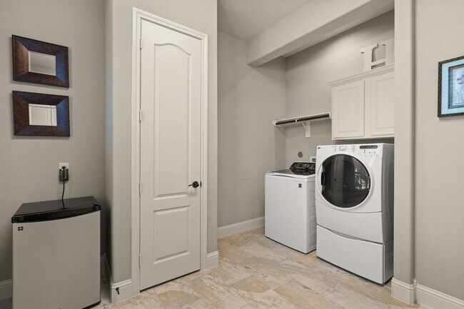 Building Photo - 16916 W Caramel Apple Trail