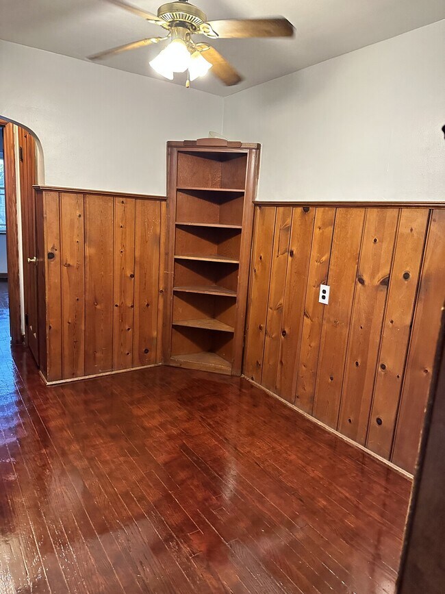 Building Photo - 3029 Boudinot