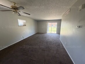 Building Photo - $850- 2 bed 1 bath - Townhomes